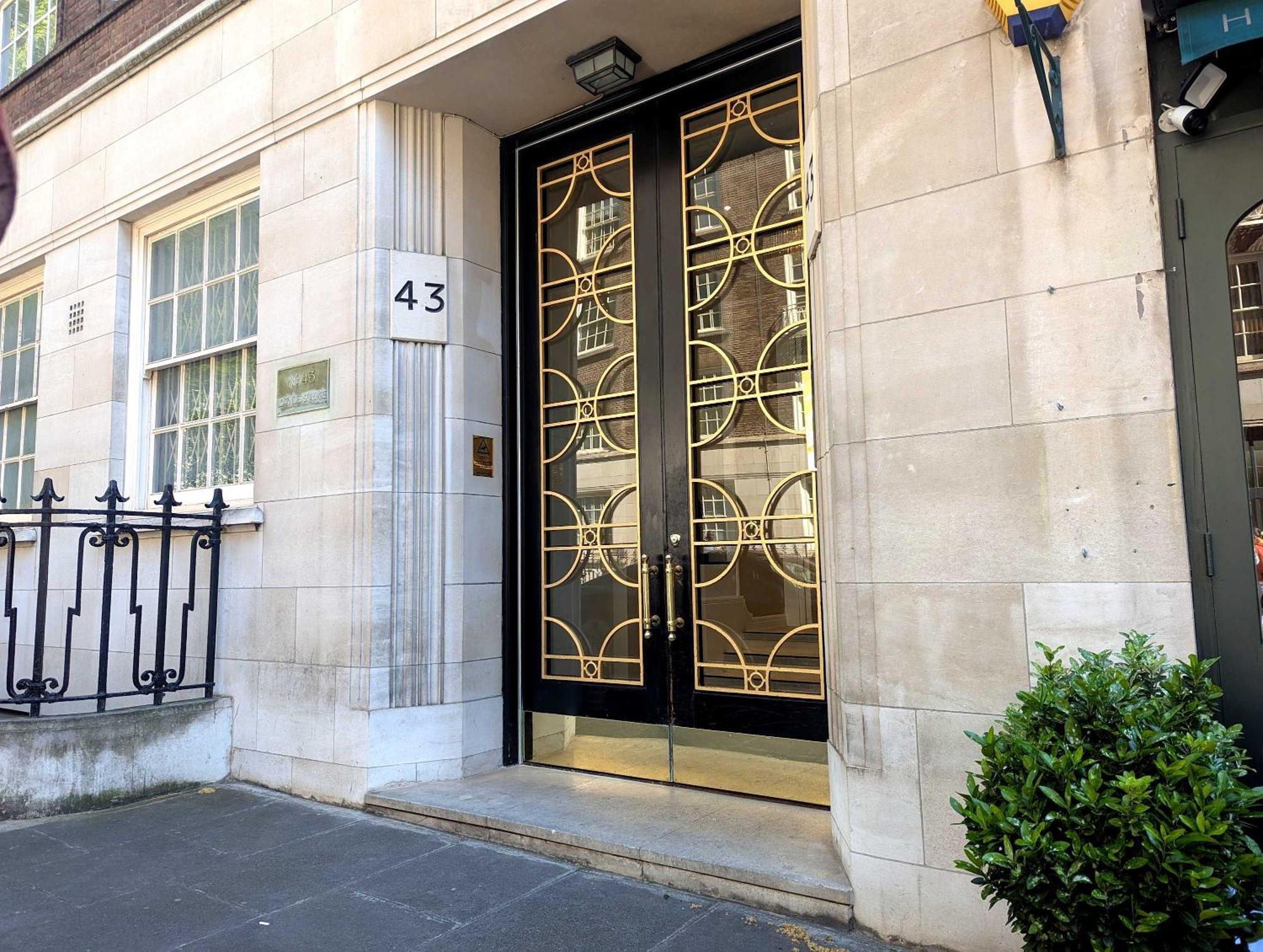 Estatesmen Knightsbridge Apartment Лондон Экстерьер фото